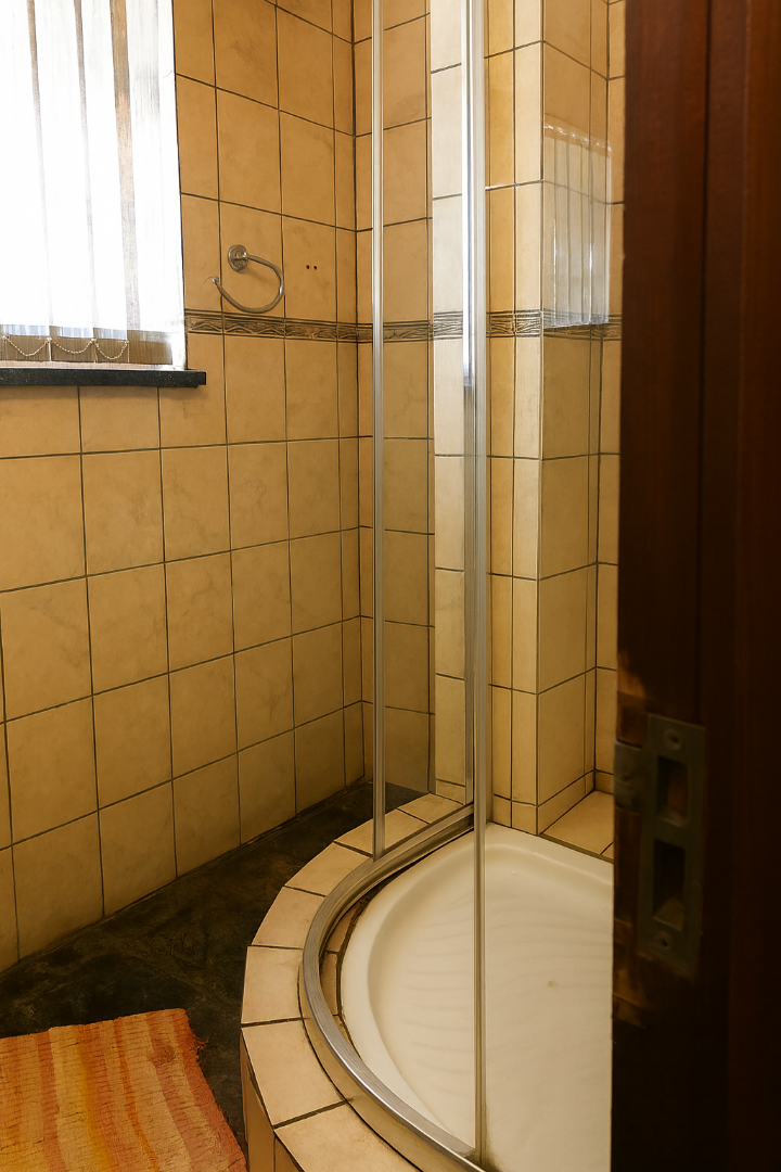 6 Bedroom Property for Sale in Bloemhof North West